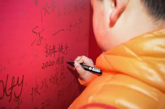 在网上平台营前被黑账户有钱不给提.概述(图)