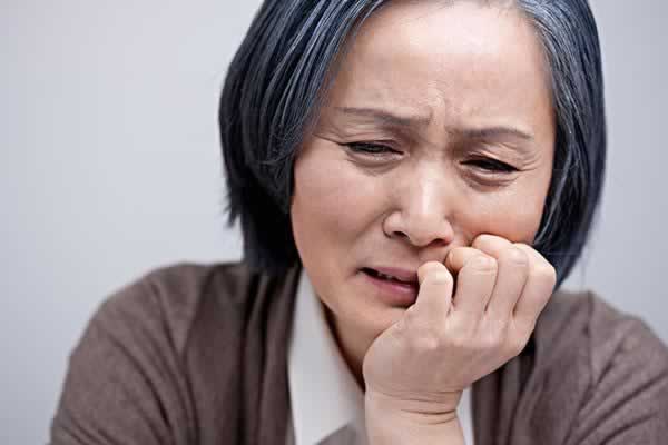 在网上遇到平台维护钱取不出来的情况该怎么呢应该怎么办(图)